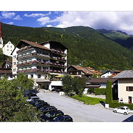 Alpenhotel Oetz Eksteriør billede