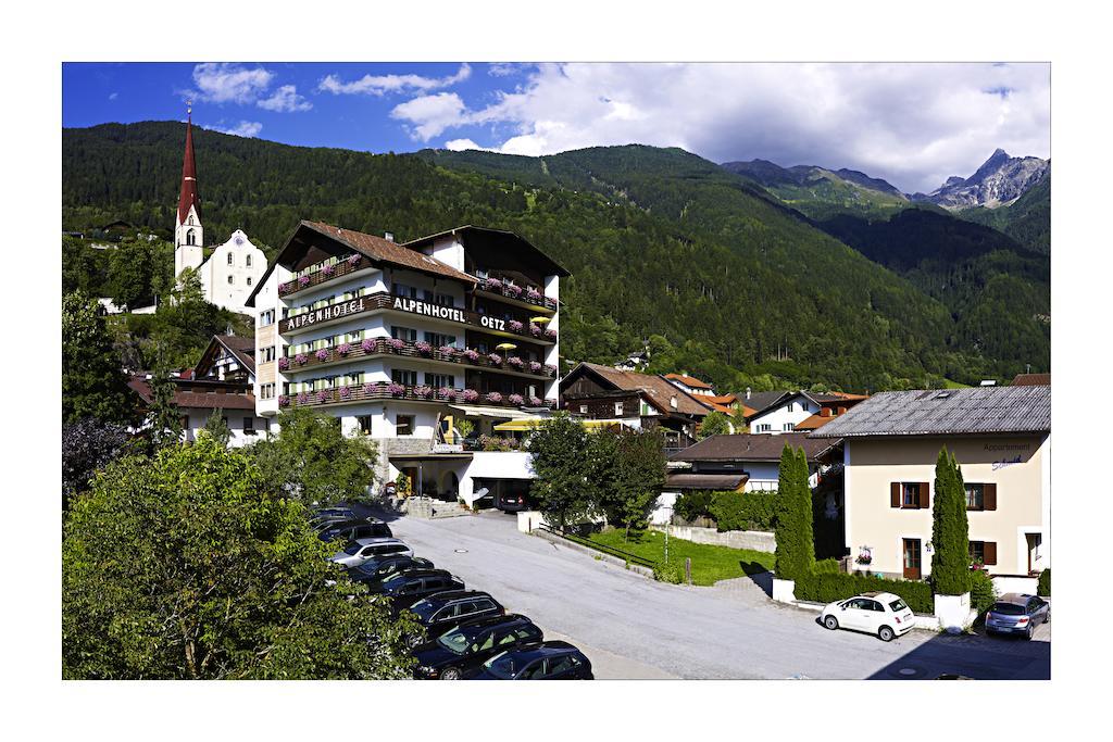 Alpenhotel Oetz Eksteriør billede