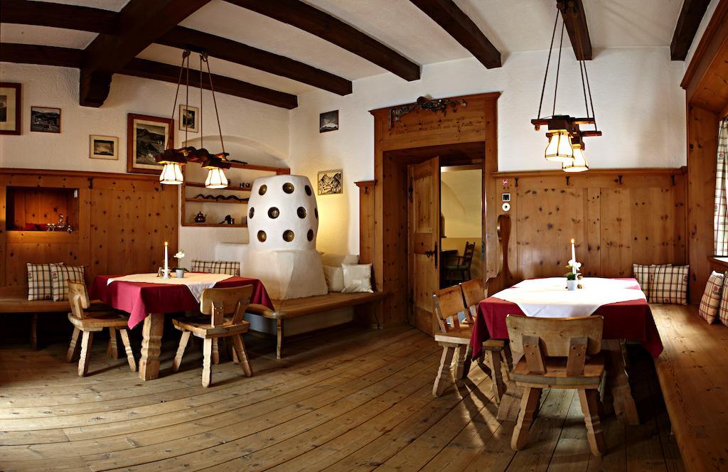 Alpenhotel Oetz Eksteriør billede