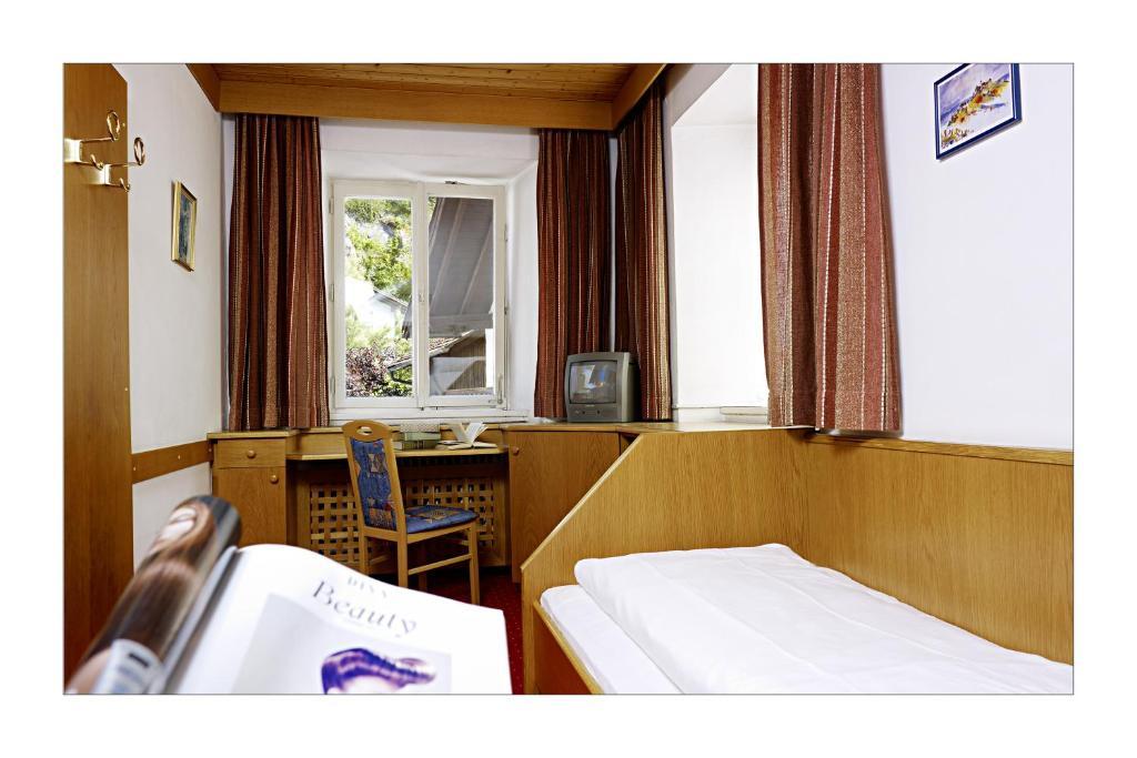 Alpenhotel Oetz Værelse billede