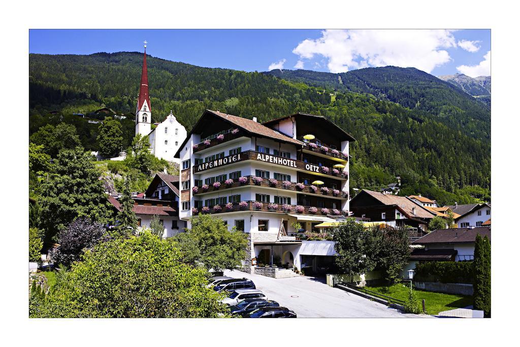 Alpenhotel Oetz Eksteriør billede